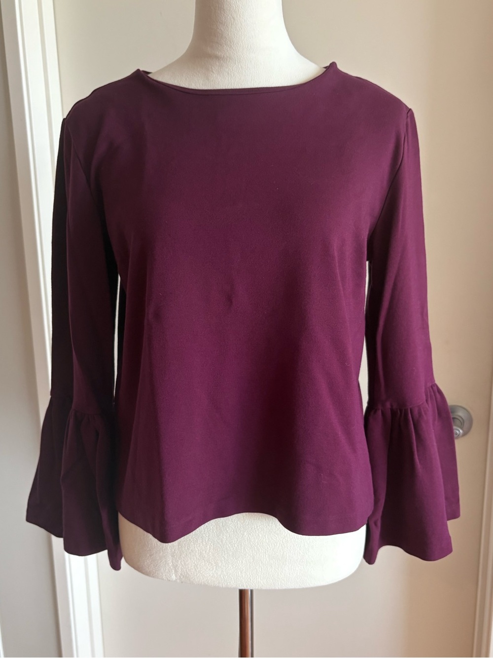 Ted Baker London Lolar Bell Sleeve Blouse Size 3 Flowy Dressy Feminine Top
